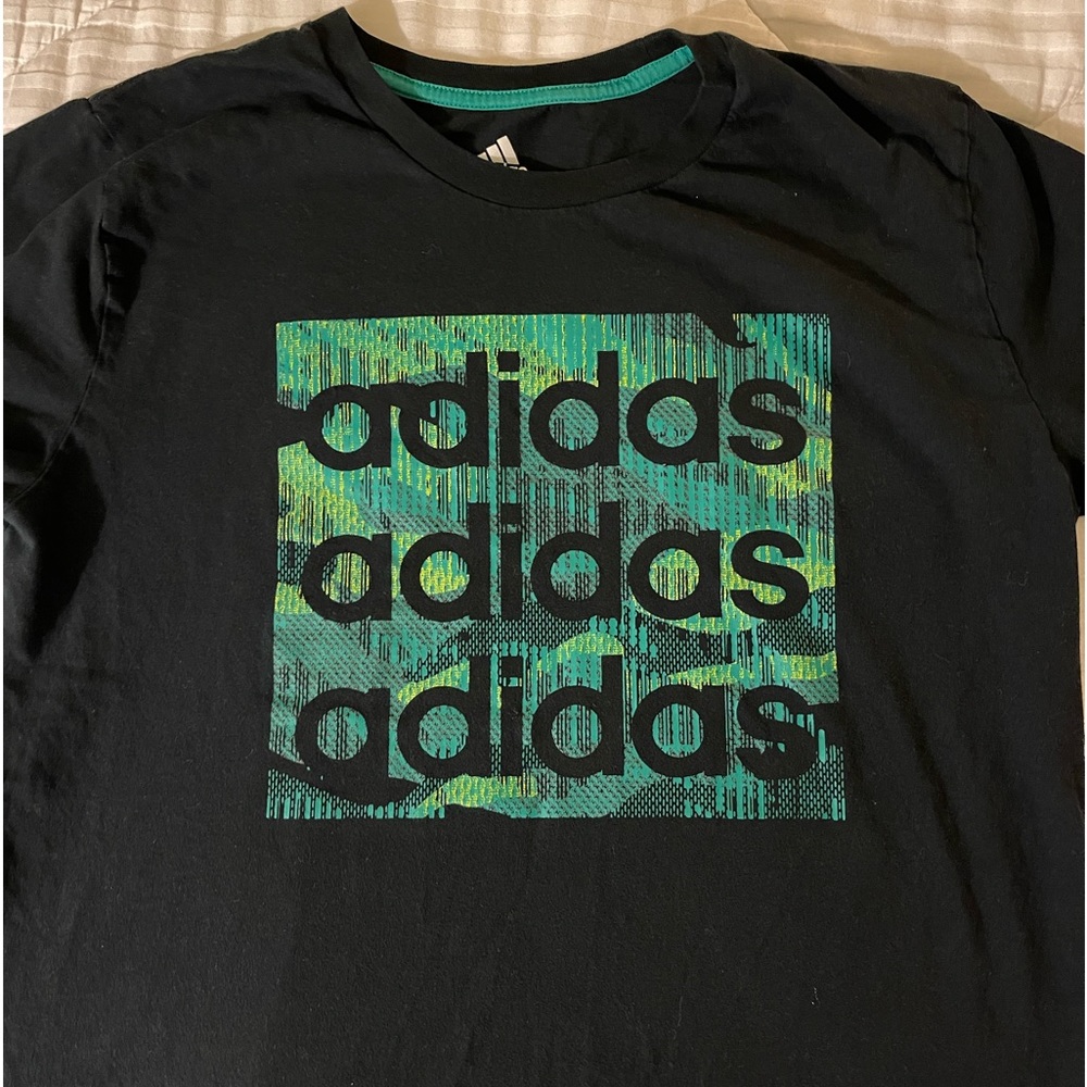 Adidas Tshirt (Big kids, 18/20)